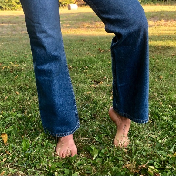 ❌SOLD❌ Vintage 12” high rise mom bootcut jeans - Picture 4 of 8